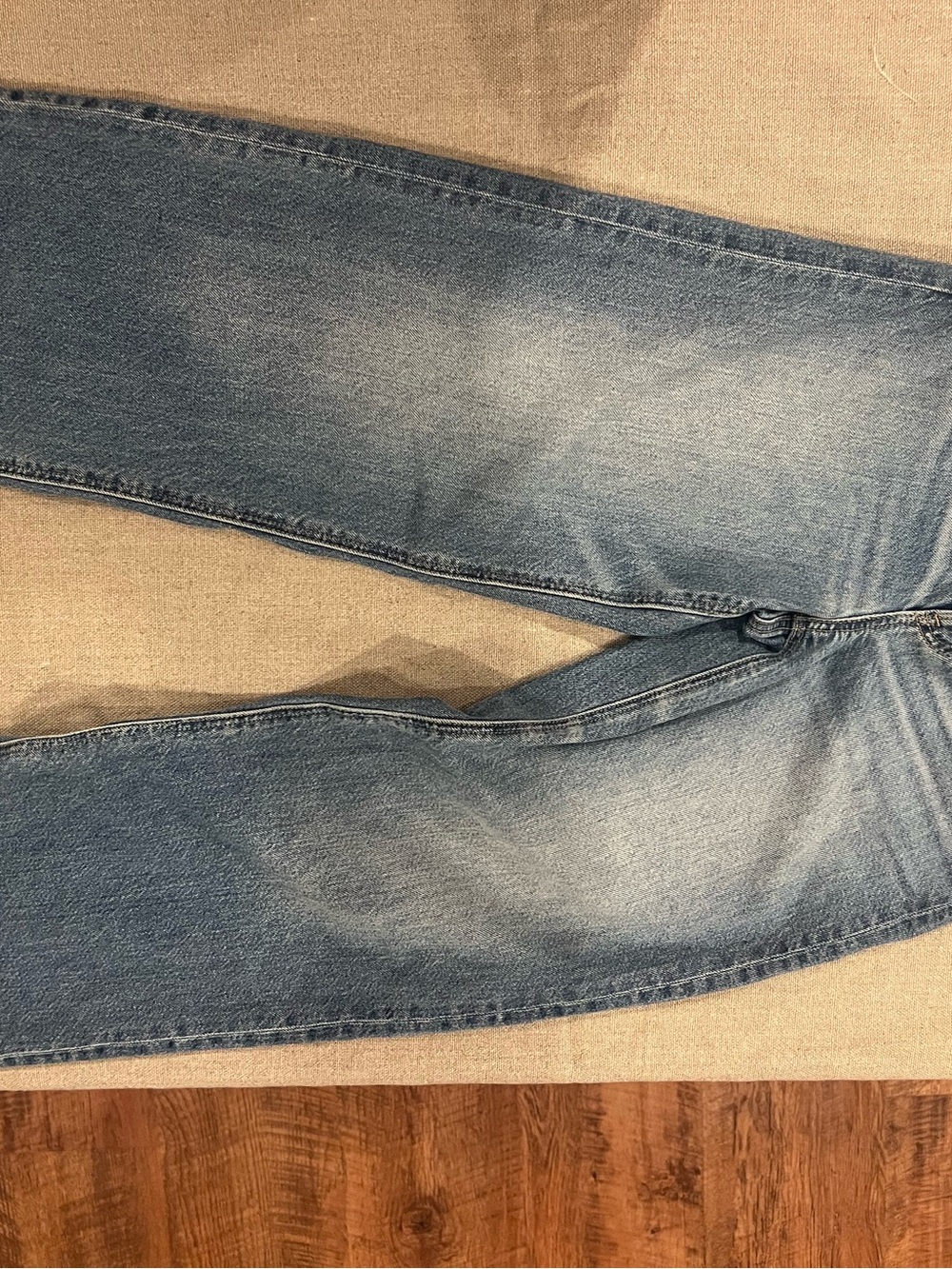 American Eagle Curvy Super High-Rise Baggy Straight Jeans